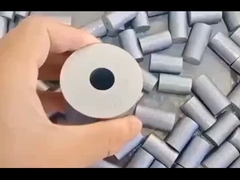 पेंच मोल्ड