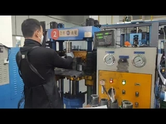 अनुकूलित टंगस्टन कार्बाइड कोल्ड हेडिंग डाई रिक्त पहनने के लिए प्रतिरोधी