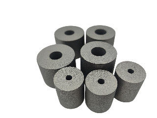 उच्च परिशुद्धता कोल्ड हेडिंग प्रक्रिया कार्बाइड विनिर्माण उच्च मांग वाले उत्पादों के लिए फास्टनर मोल्ड